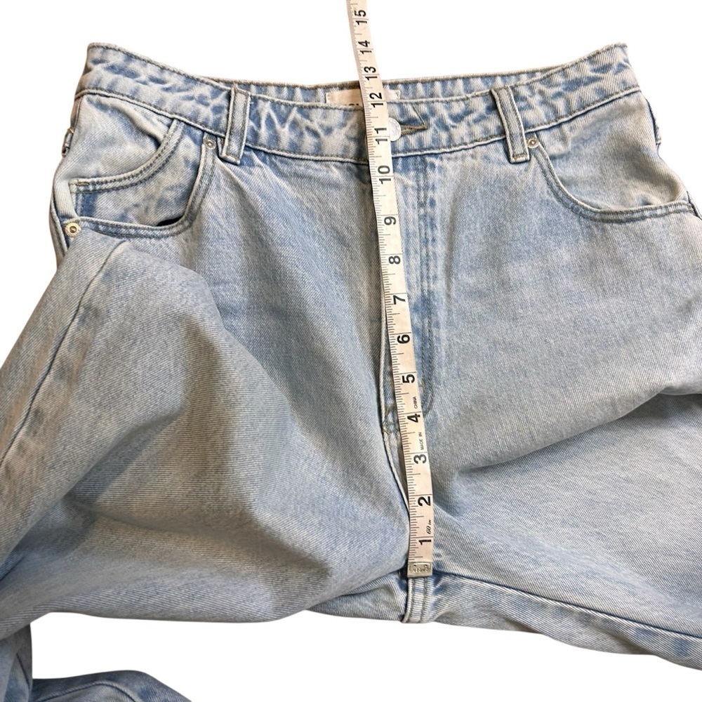 ROLLA's Original High Rise Straight- Size 29 - Picture 12 of 13